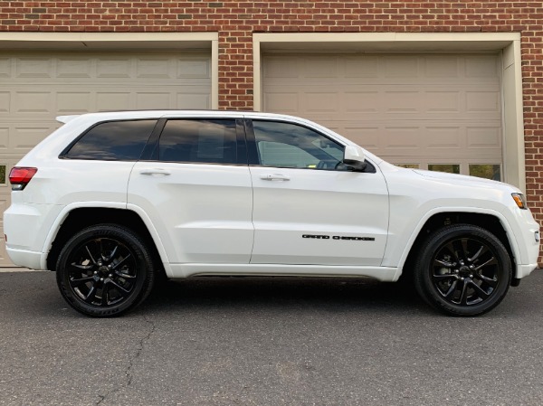 Used-2018-Jeep-Grand-Cherokee-Altitude