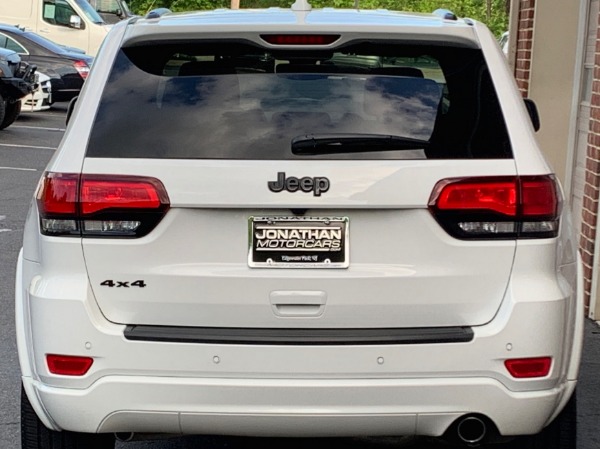 Used-2018-Jeep-Grand-Cherokee-Altitude