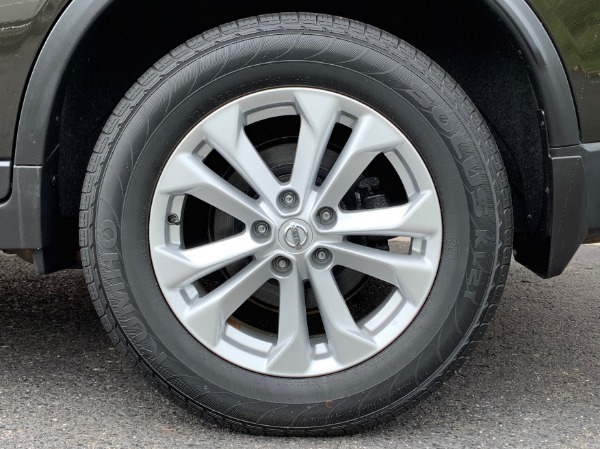 Used-2016-Nissan-Rogue-SV-Premium