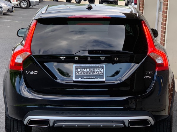 Used-2018-Volvo-V60-Cross-Country-T5-Premier