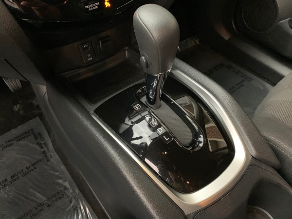 Used-2016-Nissan-Rogue-SV-Premium