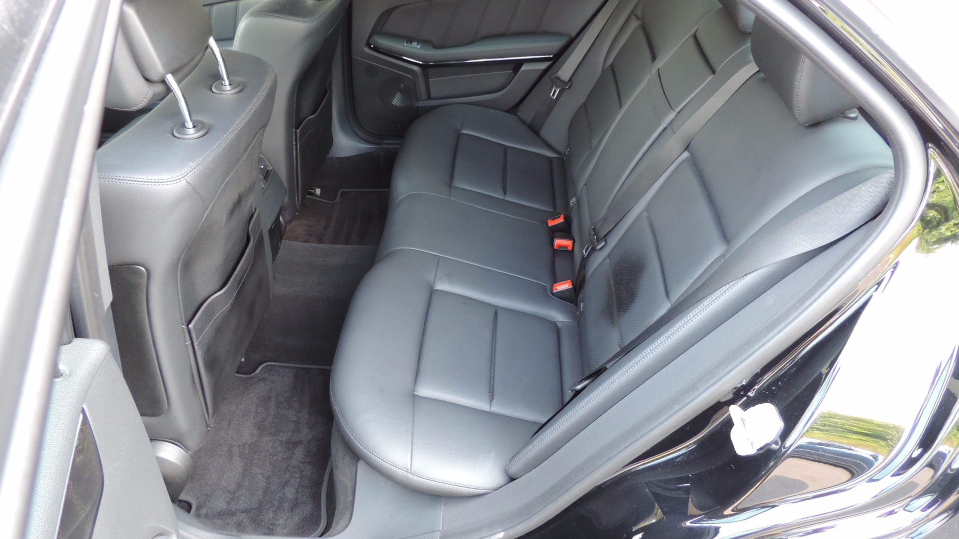 Mercedes-Benz E-Class: NECK-PRO head restraints Mercedes-Benz E-Class: NECK-PRO head restraints