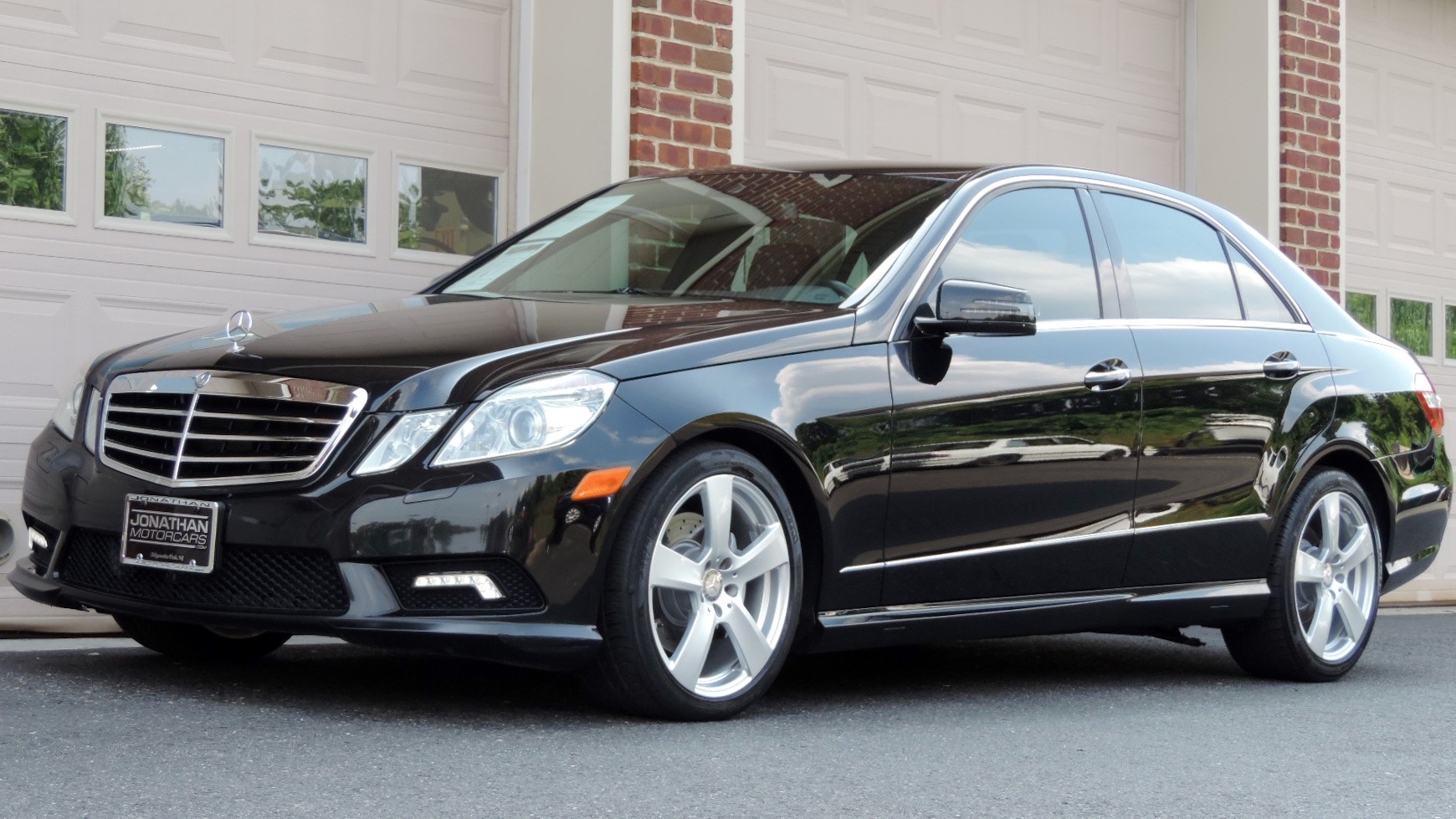 11 Mercedes Benz E Class 50 Sedan 4matic Stock 3771 For Sale Near Edgewater Park Nj Nj Mercedes Benz Dealer