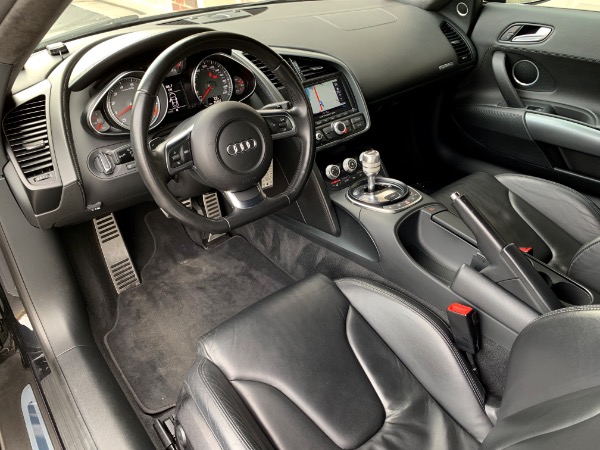 Used-2009-Audi-R8-Quattro-Premium