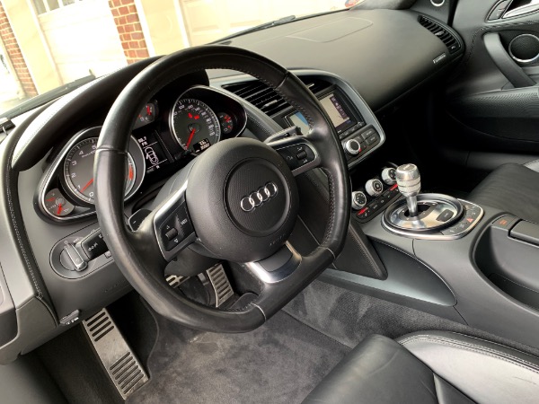 Used-2009-Audi-R8-Quattro-Premium