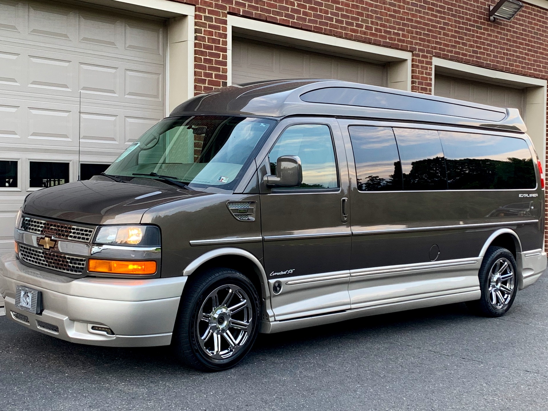 2015 Chevrolet Express Explorer 2500 Limited Se High Top Conversion 2015 Chevrolet Express Explorer 2500 Limited Se High Top Conversion