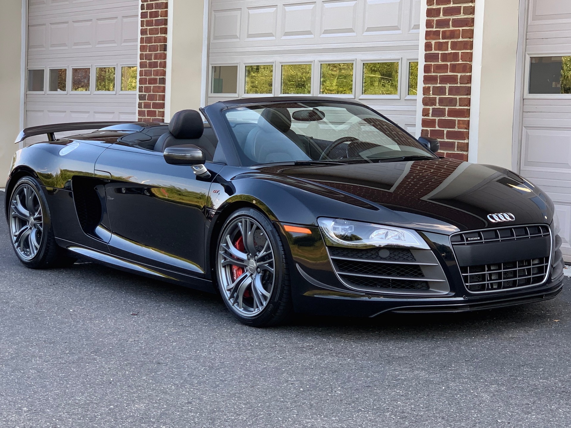 The Ultimate Open Air Supercar: The 2012 Audi R8 GT Spyder