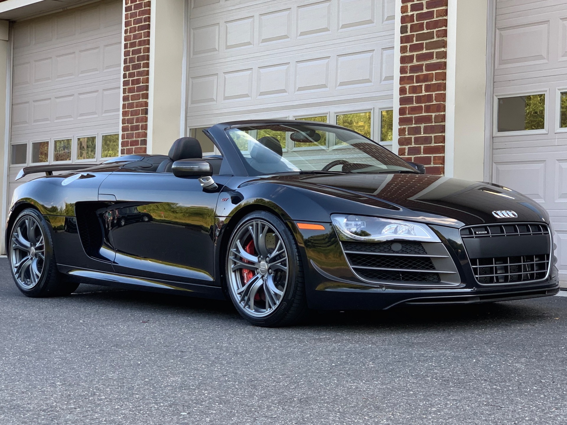 The Ultimate Open Air Supercar: The 2012 Audi R8 GT Spyder