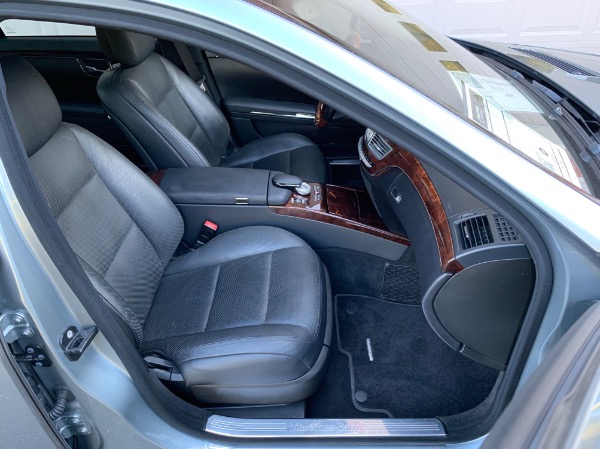 Used-2012-Mercedes-Benz-S-Class-S-550-4MATIC
