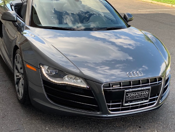 Used-2012-Audi-R8-52-quattro-Spyder