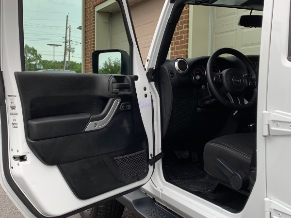 Used-2018-Jeep-Wrangler-Unlimited-Sahara