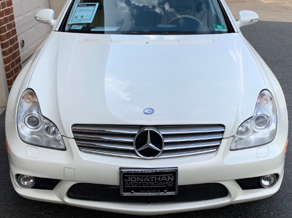 Used-2008-Mercedes-Benz-CLS-CLS-550-Diamond-White-Edition