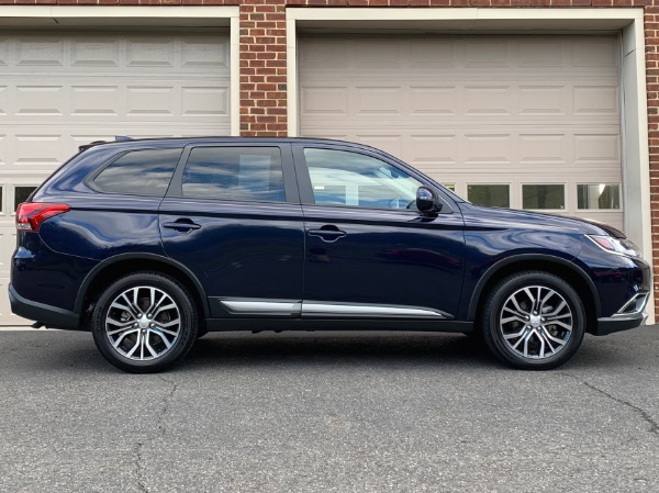 Used-2018-Mitsubishi-Outlander-SE