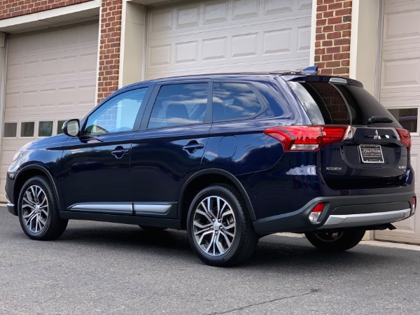 Used-2018-Mitsubishi-Outlander-SE