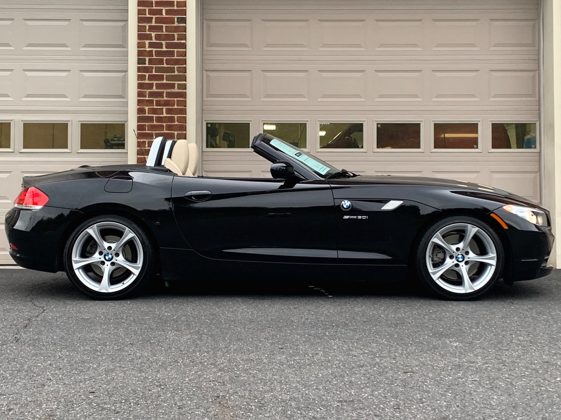 2011 BMW Z4 sDrive30i Sport Premium Stock # 377835 for sale near