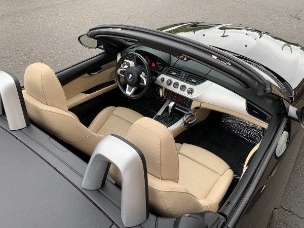 Used-2011-BMW-Z4-sDrive30i-Sport-Premium