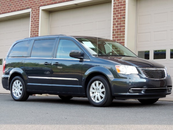 Used-2014-Chrysler-Town-and-Country-Touring