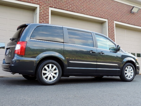 Used-2014-Chrysler-Town-and-Country-Touring