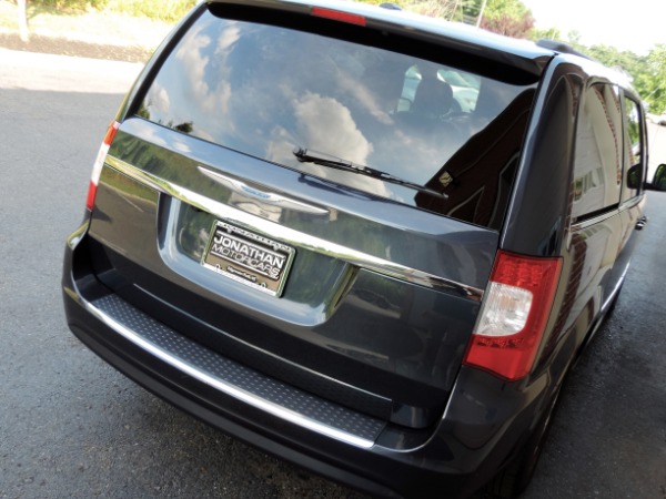 Used-2014-Chrysler-Town-and-Country-Touring