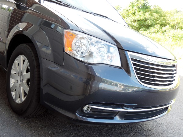 Used-2014-Chrysler-Town-and-Country-Touring