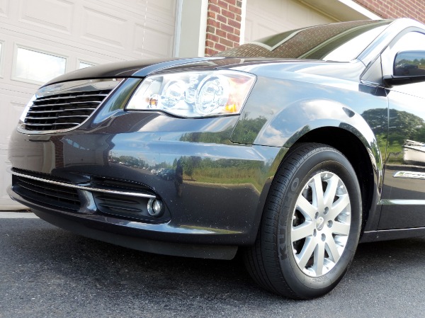 Used-2014-Chrysler-Town-and-Country-Touring