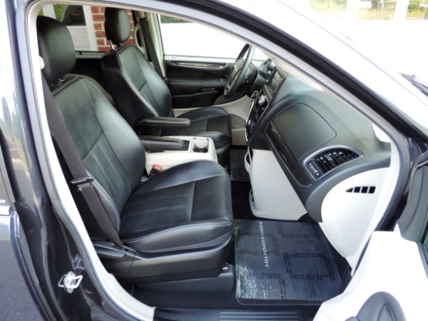 Used-2014-Chrysler-Town-and-Country-Touring