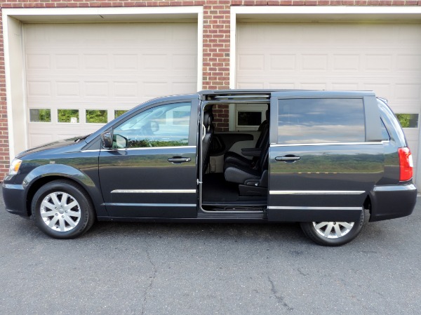 Used-2014-Chrysler-Town-and-Country-Touring