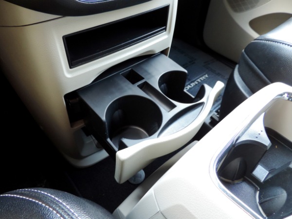 Used-2014-Chrysler-Town-and-Country-Touring