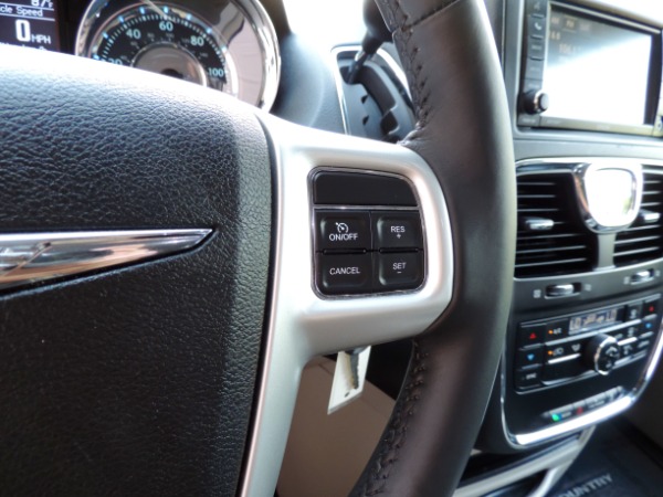 Used-2014-Chrysler-Town-and-Country-Touring