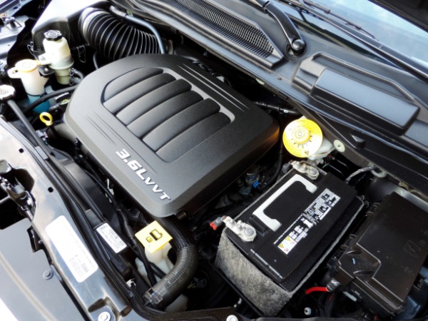 Used-2014-Chrysler-Town-and-Country-Touring