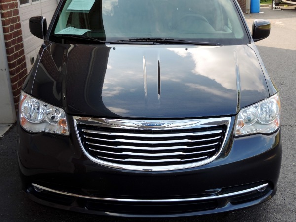 Used-2014-Chrysler-Town-and-Country-Touring