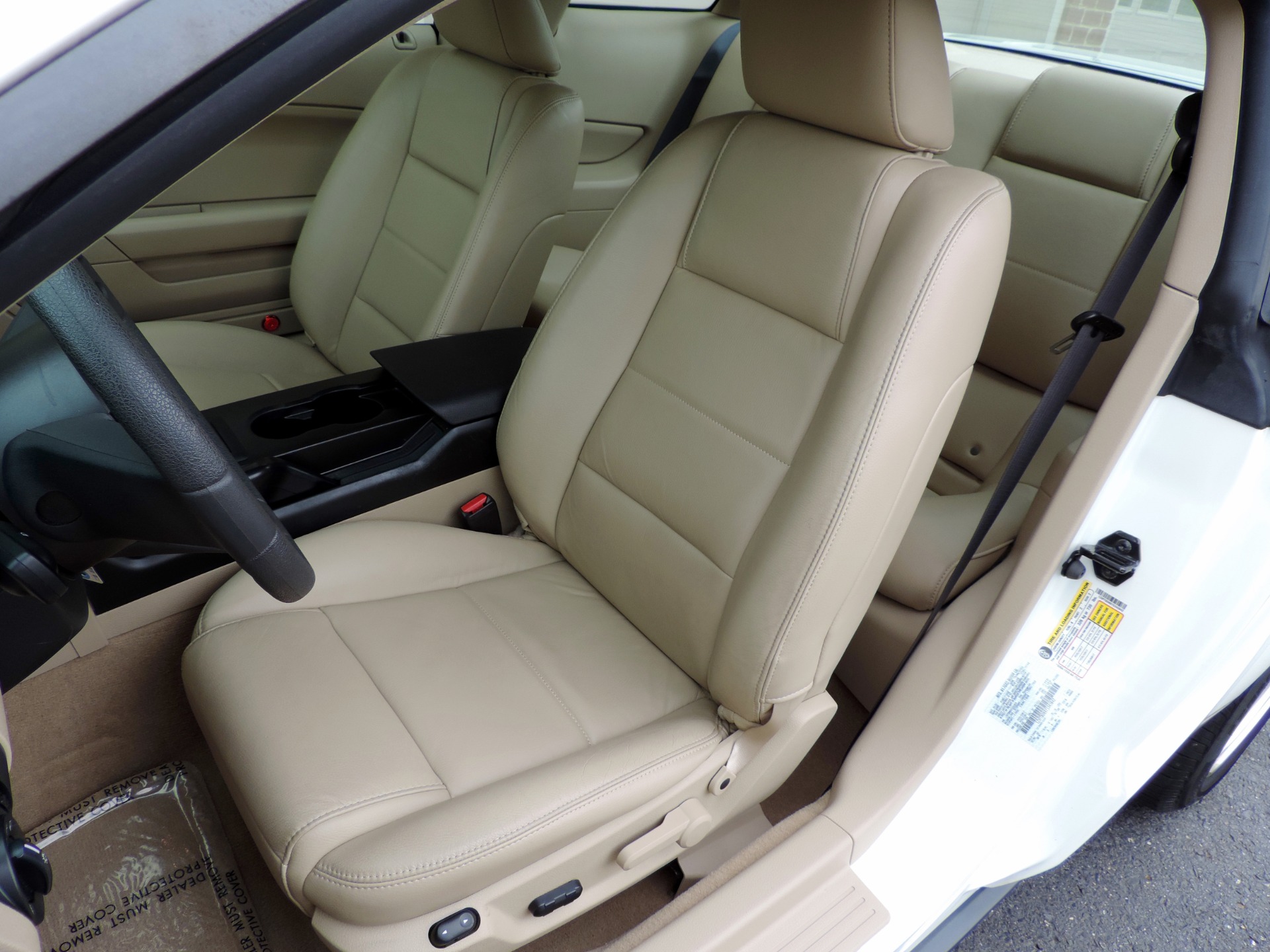 2007 Ford Mustang V6 Premium Leather Low Mileage Fully Used 2007 Ford Mustang V6 Premium Leather