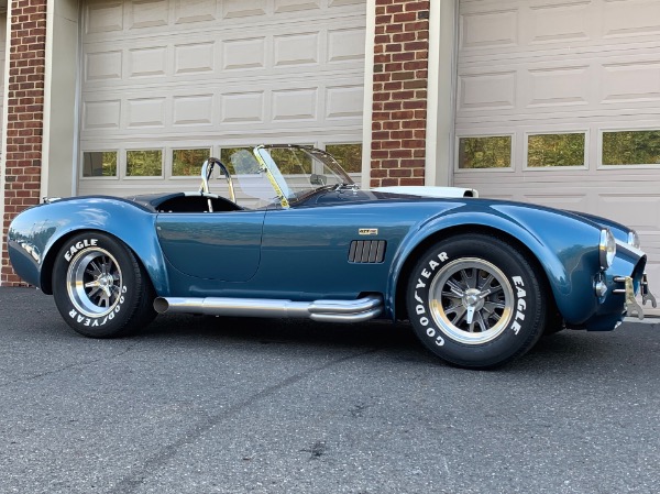 New-1965-Superformance-Mark-III-Cobra