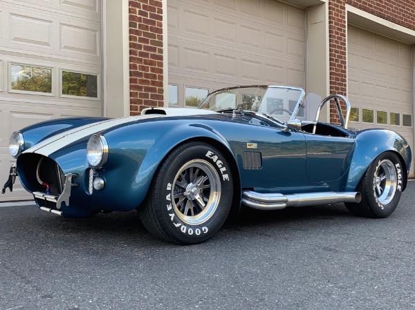 New-1965-Superformance-Mark-III-Cobra