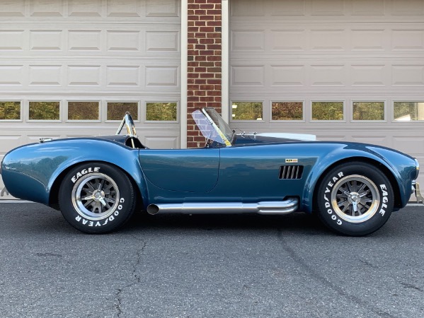 New-1965-Superformance-Mark-III-Cobra