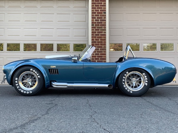 New-1965-Superformance-Mark-III-Cobra