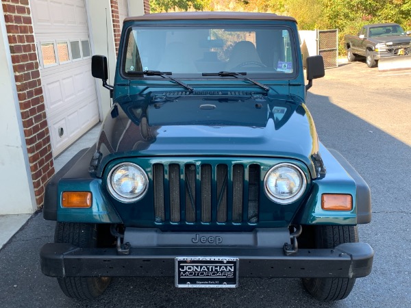 Used-1997-Jeep-Wrangler-SE