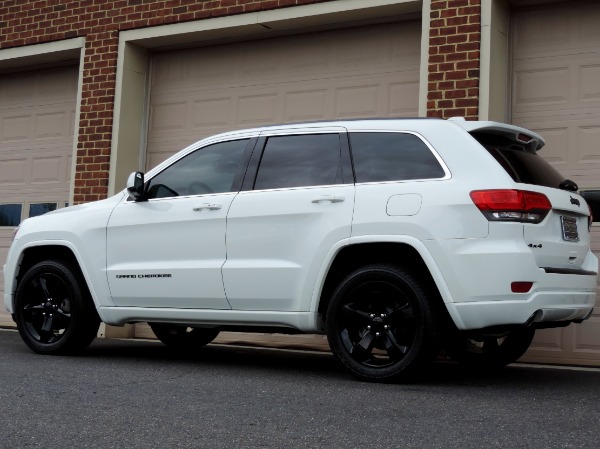 Used-2015-Jeep-Grand-Cherokee-Altitude