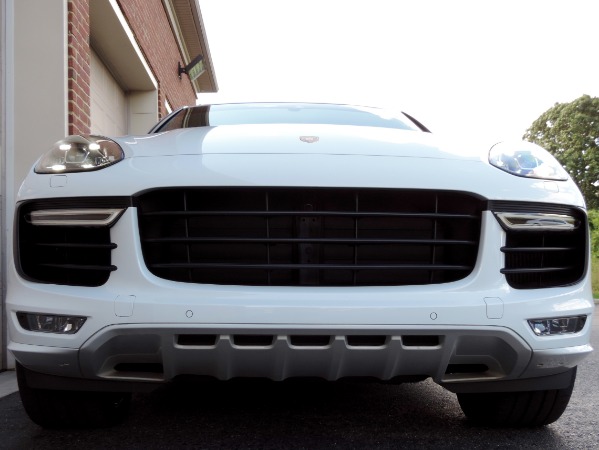 Used-2016-Porsche-Cayenne-Turbo