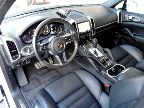 Used-2016-Porsche-Cayenne-Turbo