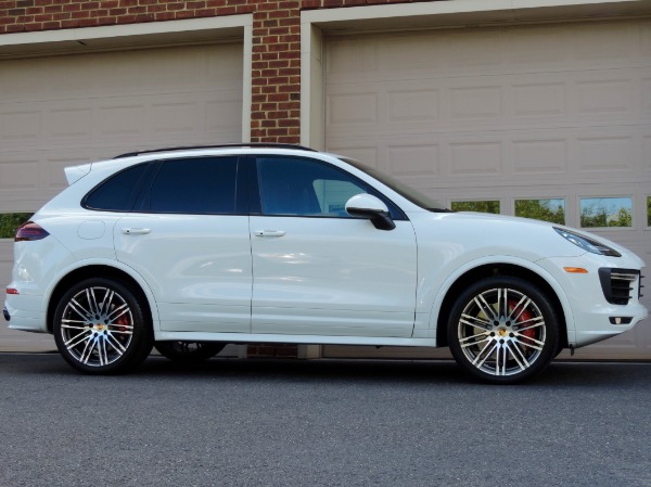 Used-2016-Porsche-Cayenne-Turbo