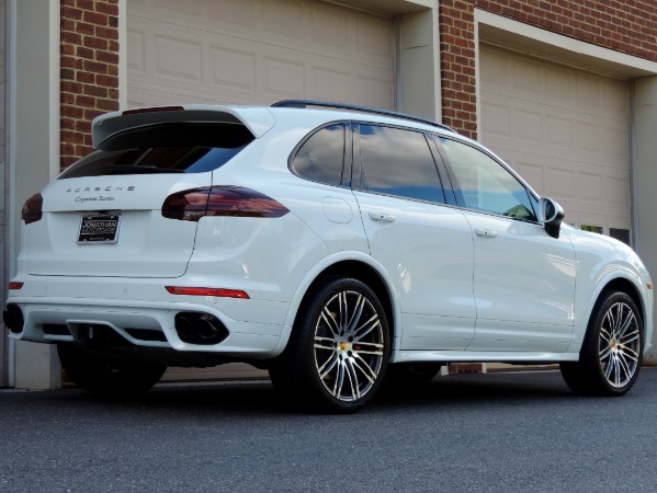 Used-2016-Porsche-Cayenne-Turbo