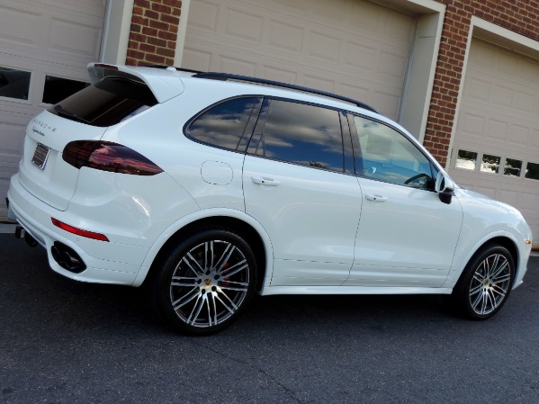 Used-2016-Porsche-Cayenne-Turbo