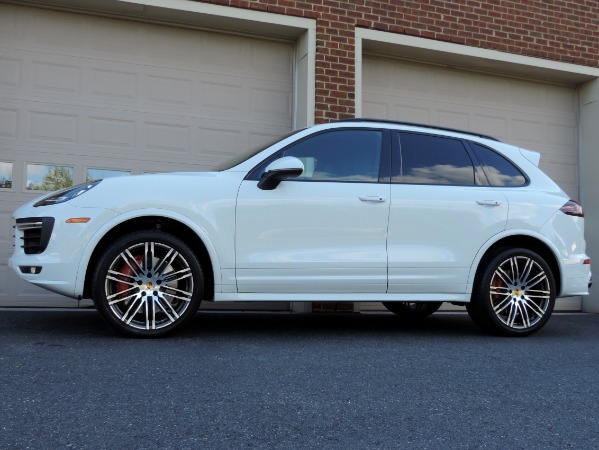 Used-2016-Porsche-Cayenne-Turbo