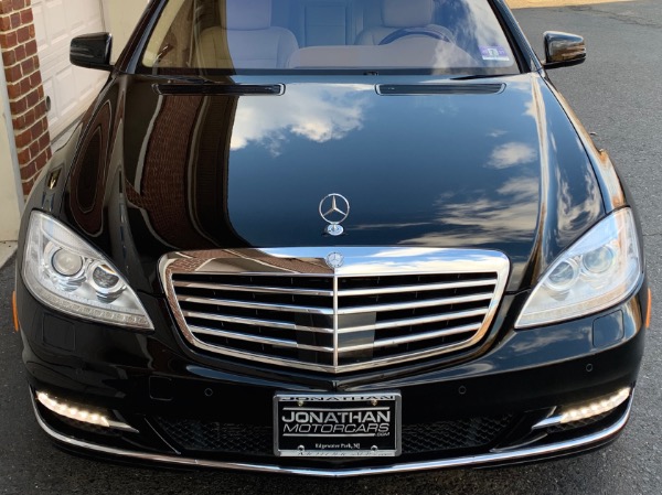 Used-2012-Mercedes-Benz-S-Class-S-550-4MATIC